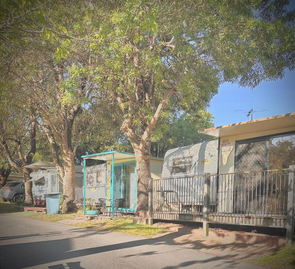 Mornington Peninsula Retro Caravans ライ エクステリア 写真