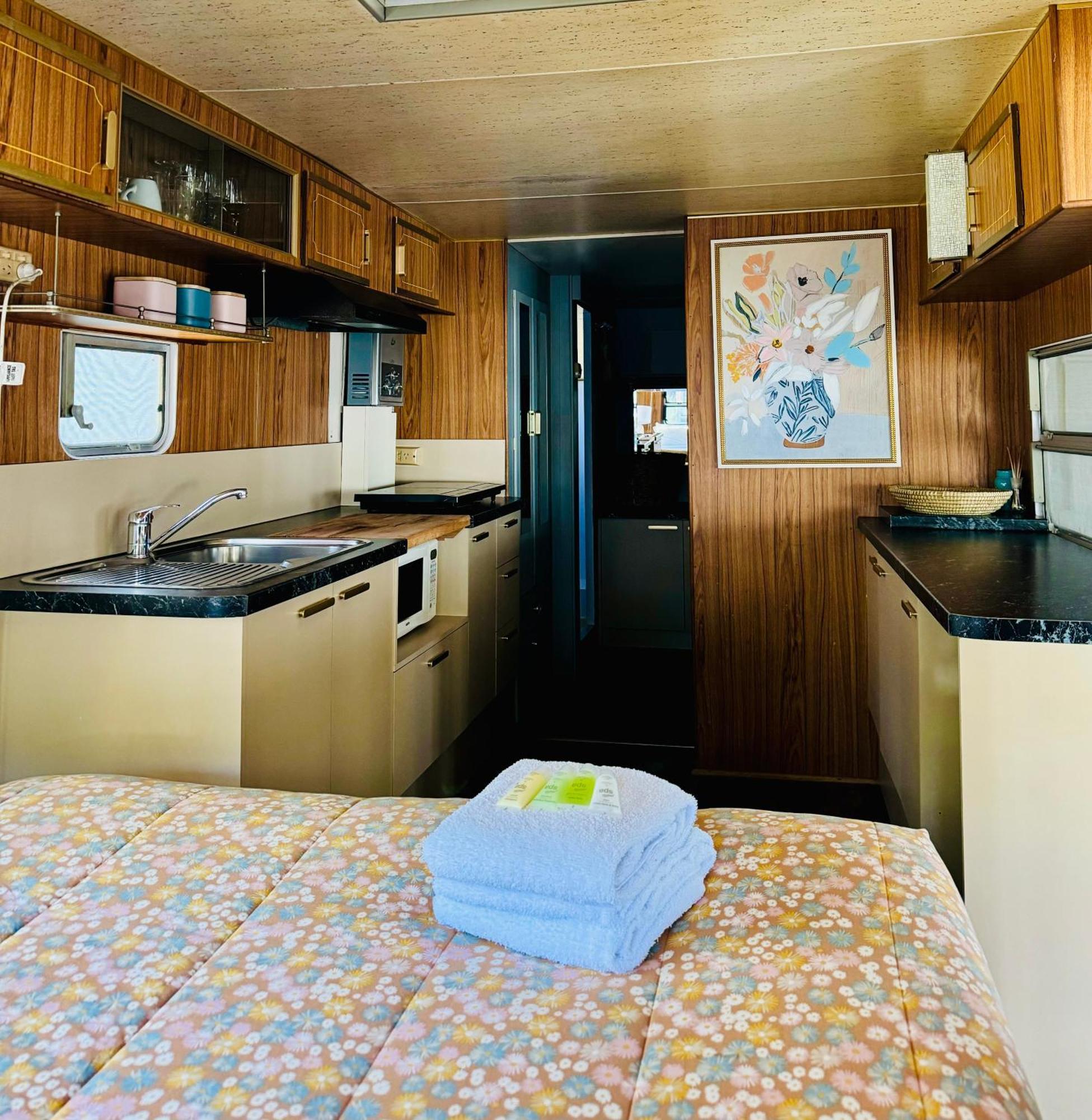 Mornington Peninsula Retro Caravans ライ 部屋 写真